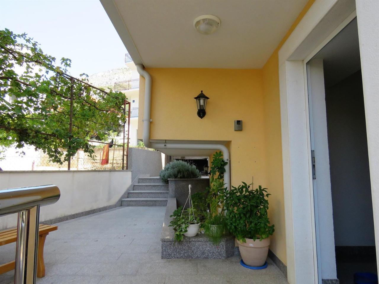 Apartments Kojan Omiš Εξωτερικό φωτογραφία